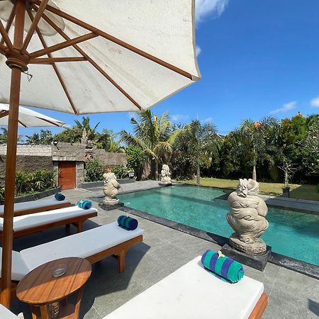 Nivaluma Hotel Ubud Buitenkant foto
